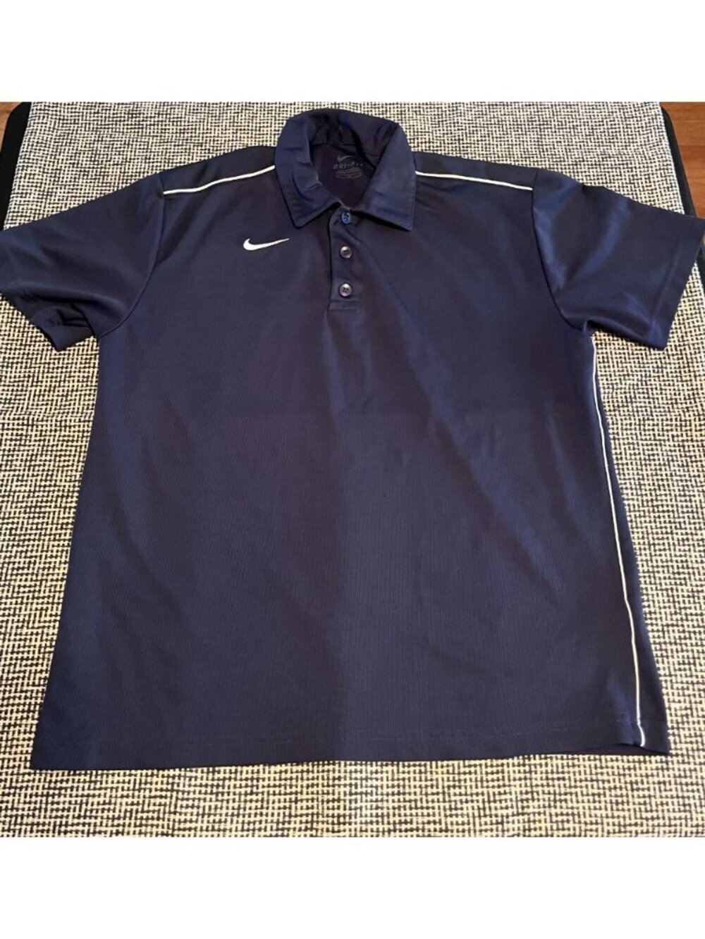 Nike Dri Fit Golf Polo Mens Medium Navy Blue Swoosh Athletic Shirt 1070